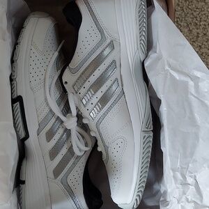 Adidas Women’s Pickleball/Tennis shoes